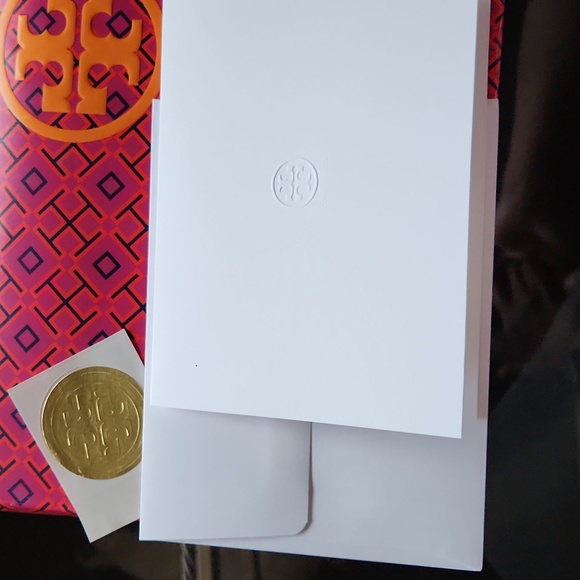 NEW Tory Burch Gift Bag Velcro Closure Paper Shoe Box Bag - Picture 3 of 11